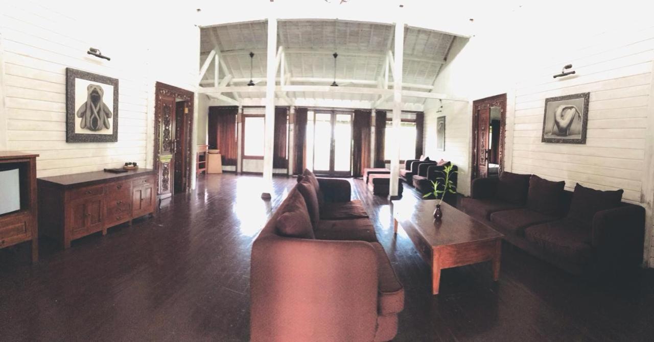 Imaj Private Villas Senggigi Exterior photo